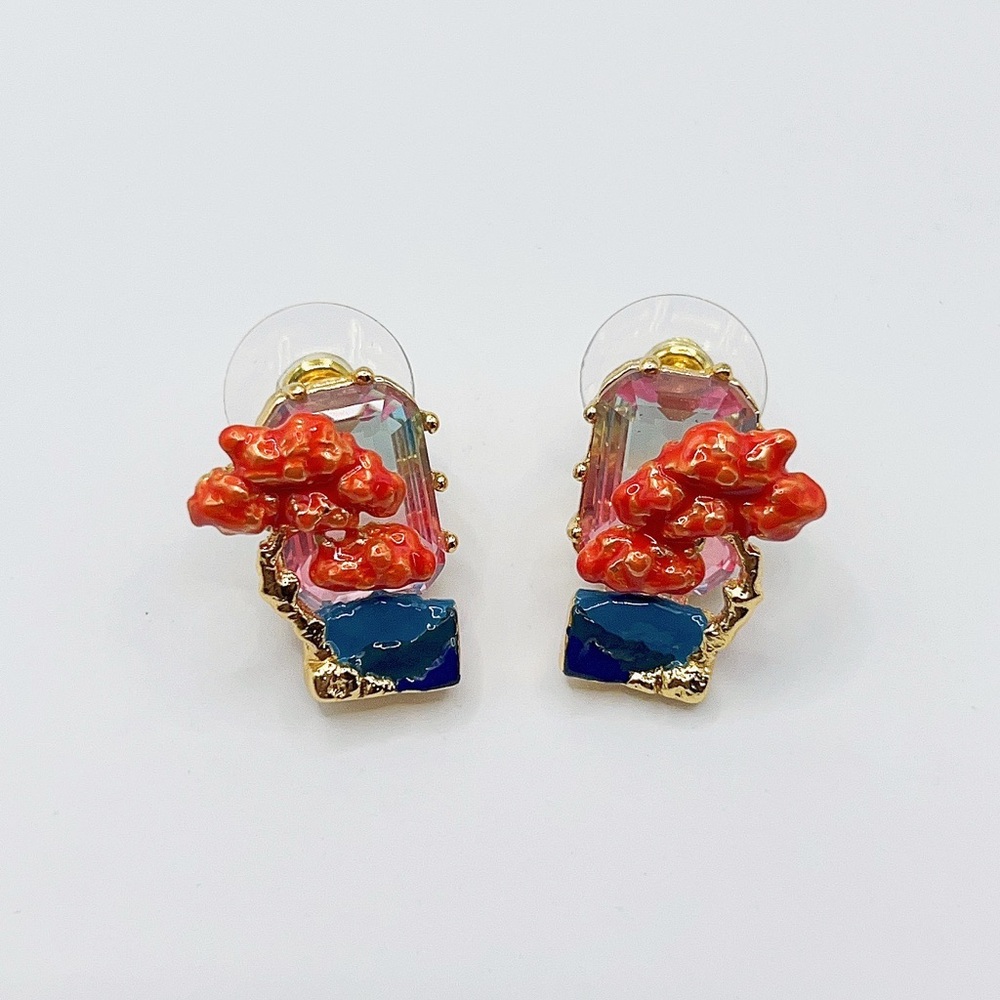 Les Nereides coral earrings